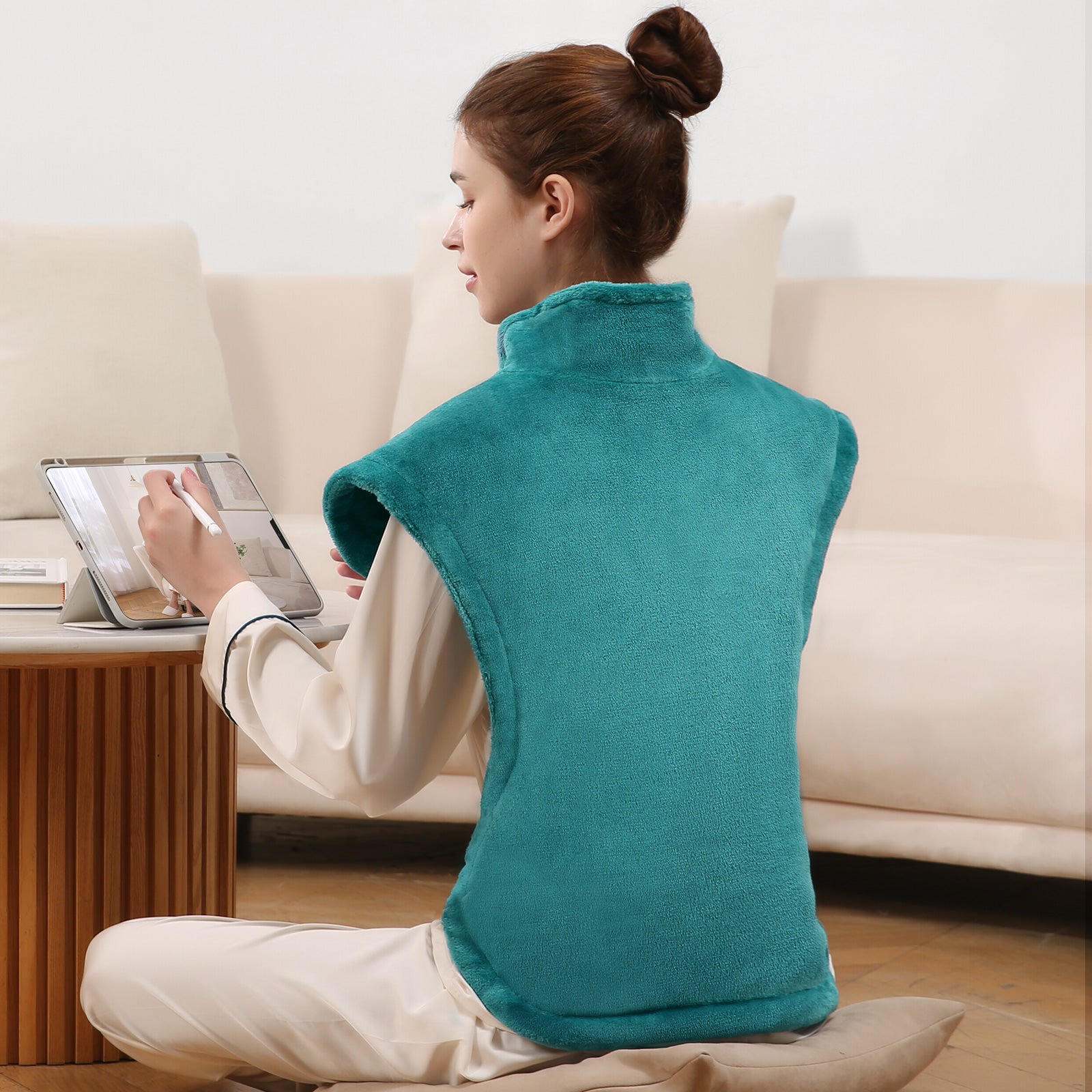 Load image into Gallery viewer, MaxKare Large 24x33inch Heating Pad for Shoulder and Neck , with 5 Heat Settings and 2 Hour Auto shut off, Lake Green
